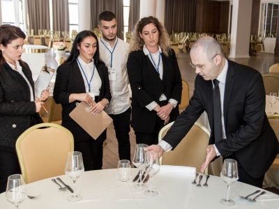 Menaxher Restoranti (Maître d’hôtel)